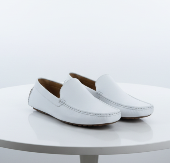 Mens Mundo White Leather Loafers Classic Slip-On Dress Shoes for Casual and Formal Wear