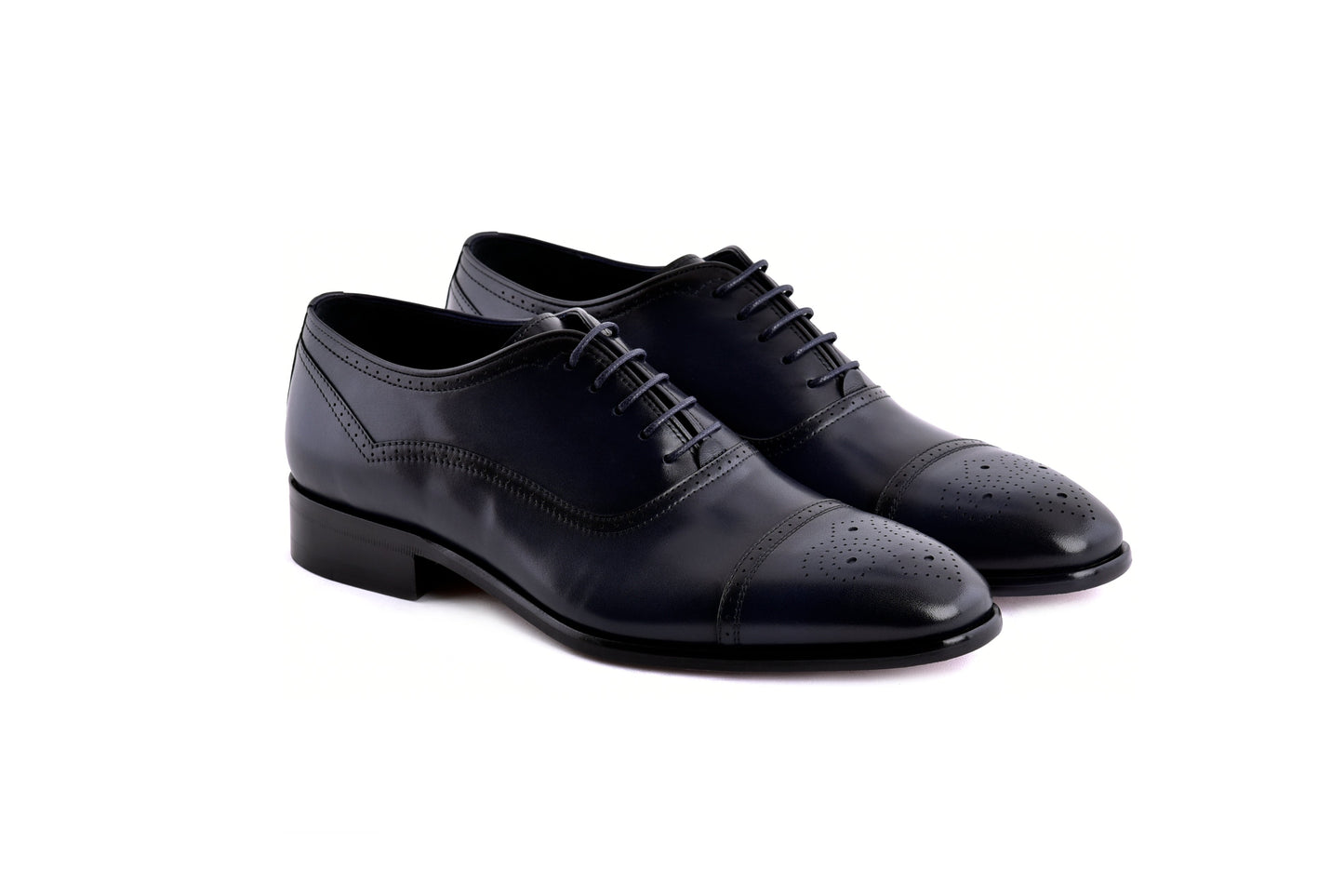 C0001103-7960 Perforated Cap toe lace up- Navy