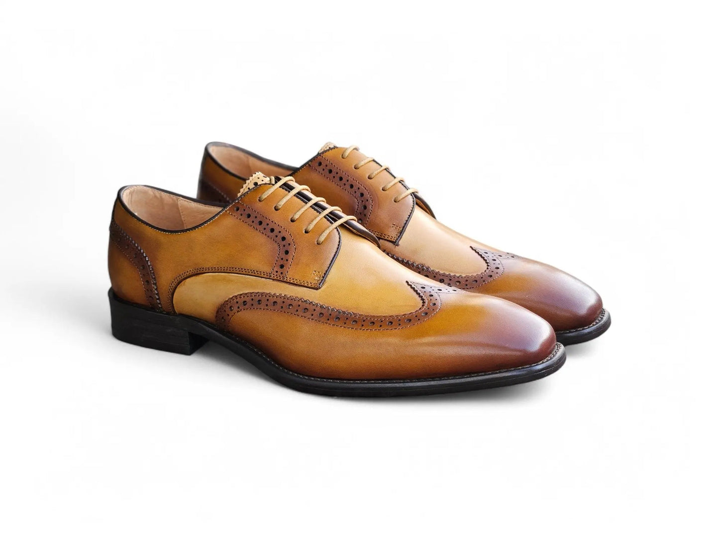 Blucher Style Wingtip Oxford Carrucci