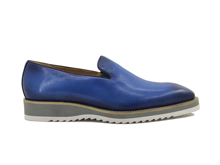Carrucci Burnished Wholecut Loafer Lightweight Sole
