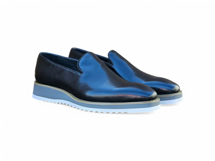 Burnished Wholecut Loafer Lightweight Sole Carrucci