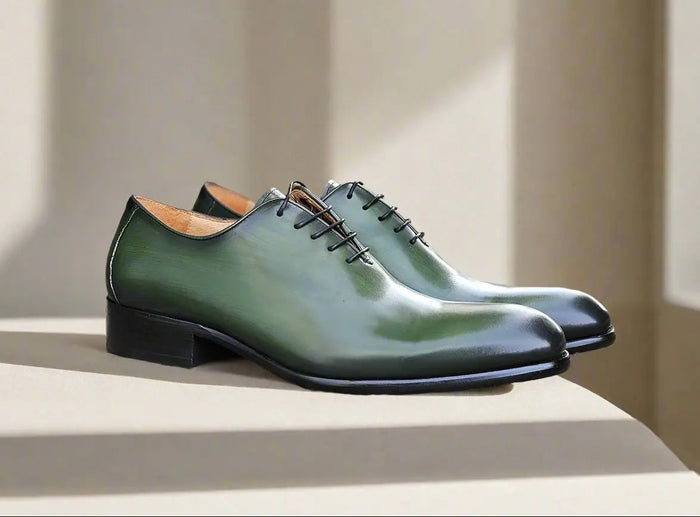 Carrucci Calfskin Whole Cut Lace-up Oxford