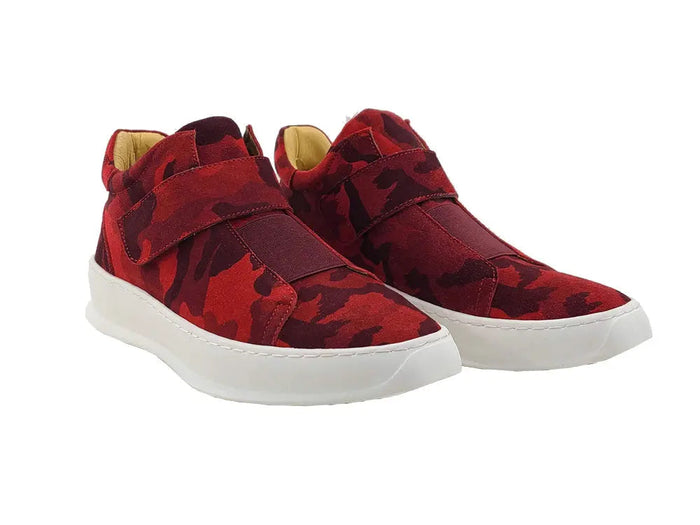 Carrucci Camouflage Printed Suede Sneakers