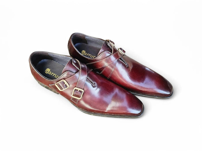 Carrucci Cross Straps Wholecut Shoe