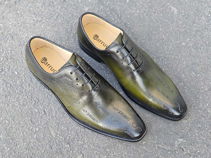 Carrucci Embossed Wholecut Oxford