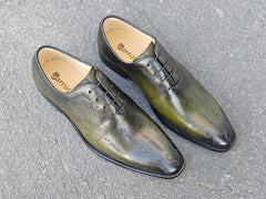 embossed-wholecut-oxford