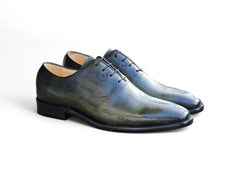 embossed-wholecut-oxford