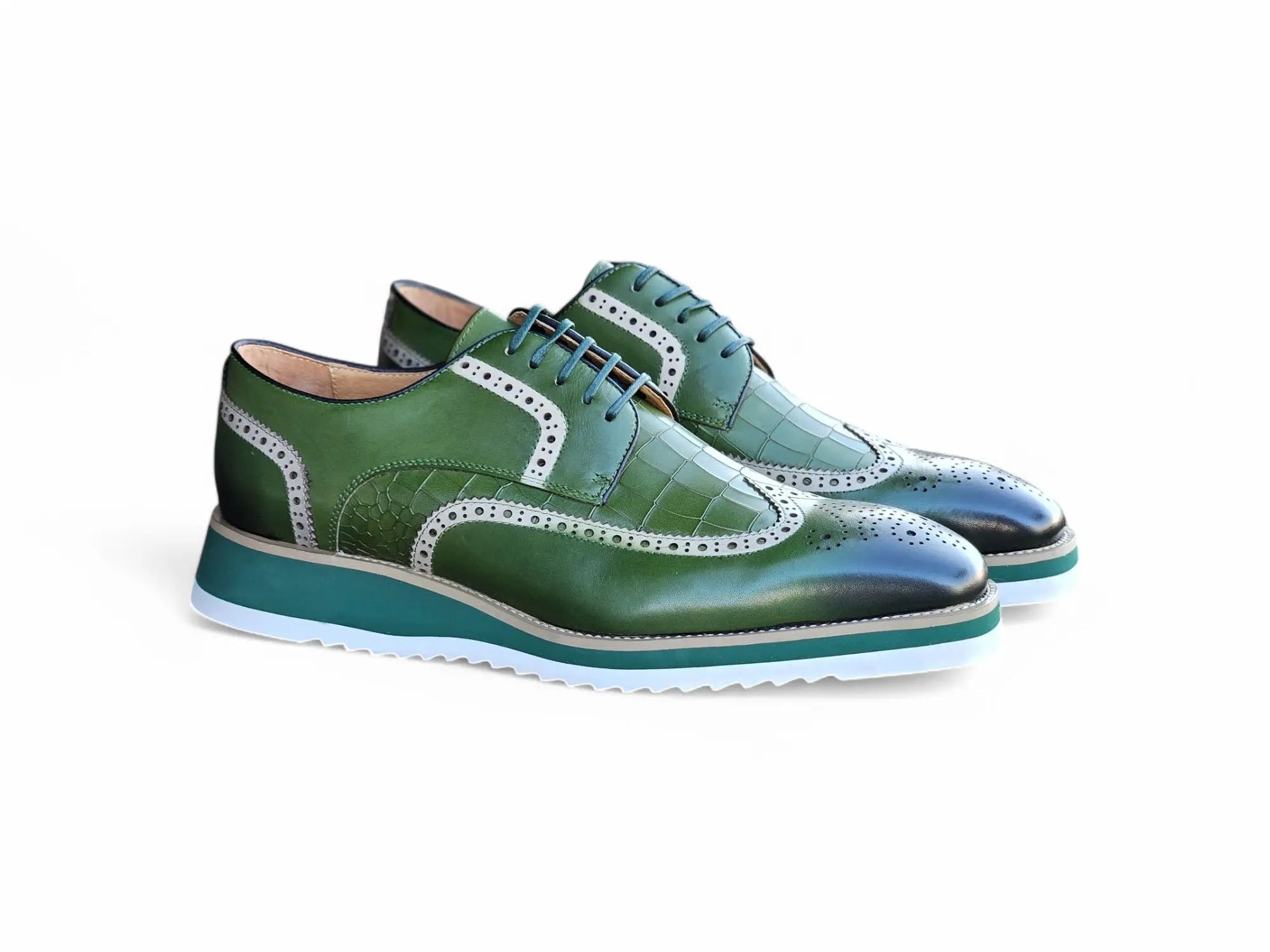 Gorgeous Lace-Up Oxford Carrucci