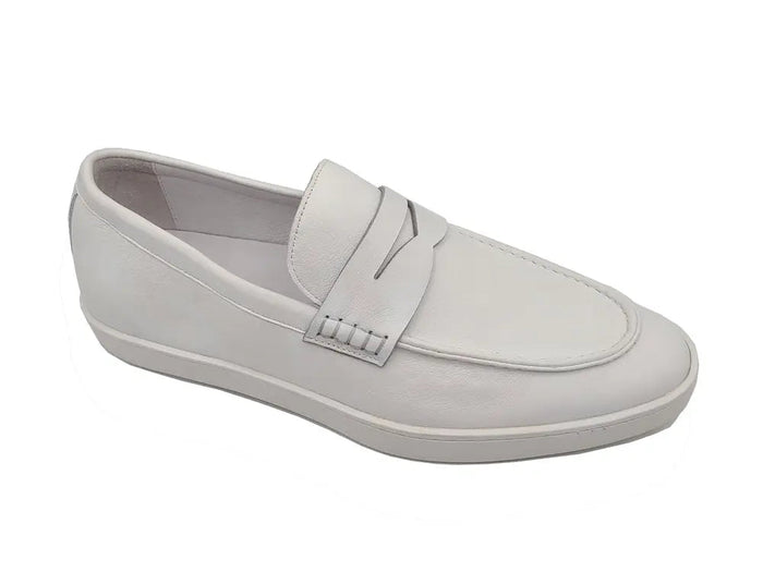 Carrucci Burnished Leather Sneaker