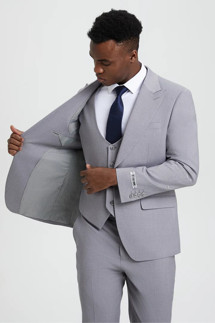 38 Light Grey Suit - Silver Gray Suit For Wedding - Men's Vested One Button Peak Lapel Stacy Adams Light Grey Designer Suit 38 Light Grey Suit - Silver Gray Suit For Wedding - Men's Vested One Button Peak Lapel Stacy Adams Light Grey Designer Suit