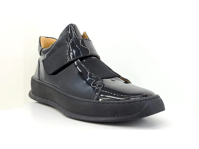 Carrucci Mid Top Burnished Leather Sneaker