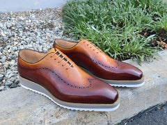 two-tone-oxford-with-lightweight-sole