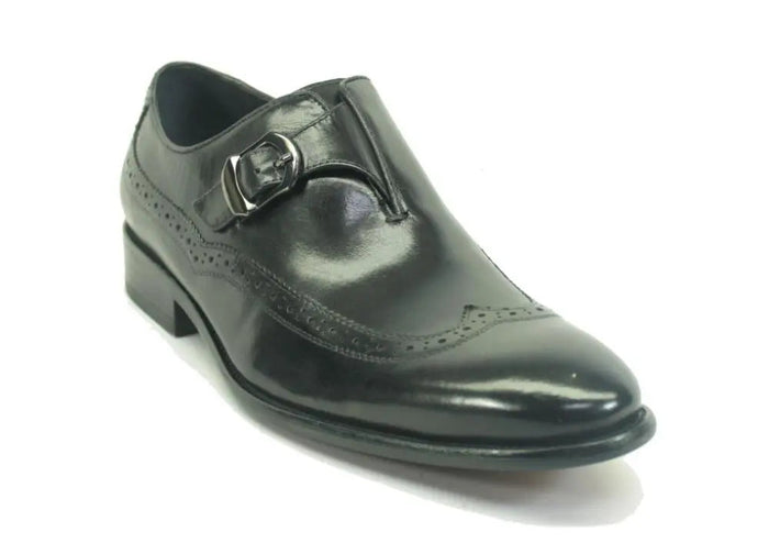 Carrucci Two Tone Wingtip Dress Shoes