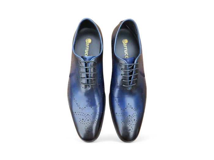 Carrucci Whole Cut Oxford with Medallions