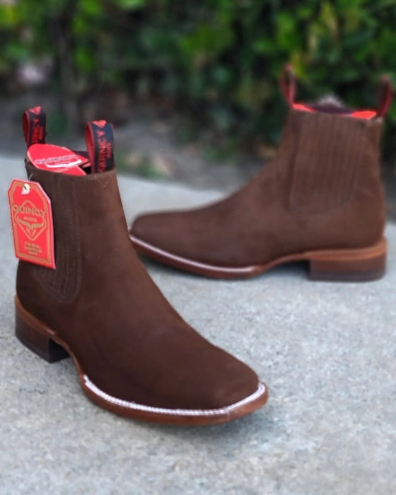 Botin Charro Quincy de Gamuza con Punta Cuadrada