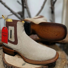 botines-de-gamuza-quincy-con-punta-cuadrada-color-hueso