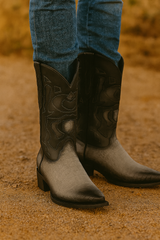 king-exotic-mens-caiman-belly-snip-toe-boots