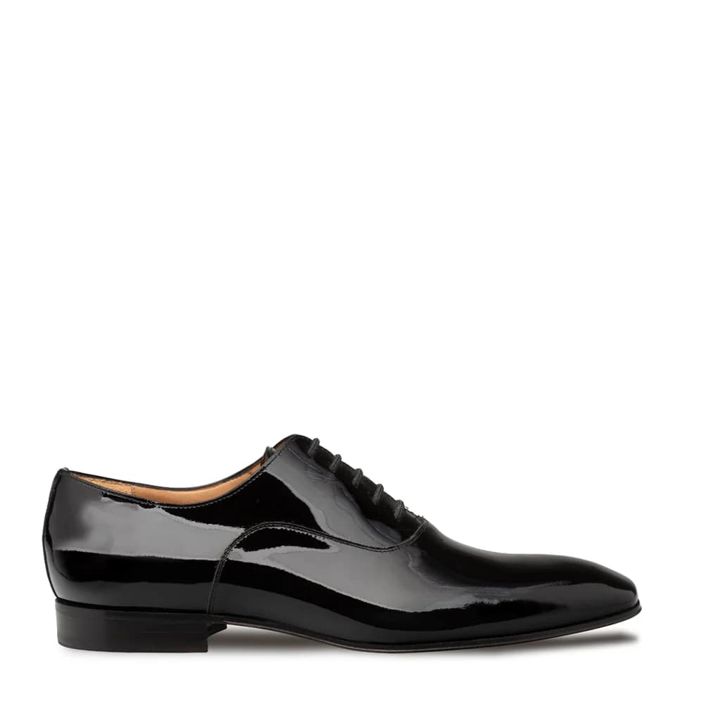 Elegant Plain Toe Slip On Black