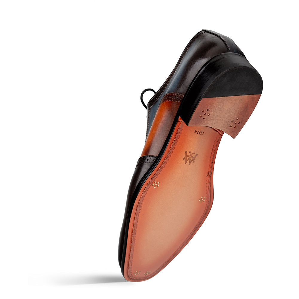 Mezlan Wingtip Derby: Two-Tone Leather Luxury