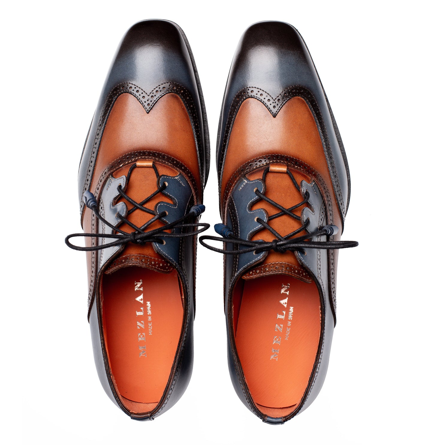 Mezlan Wingtip Derby: Two-Tone Leather Luxury