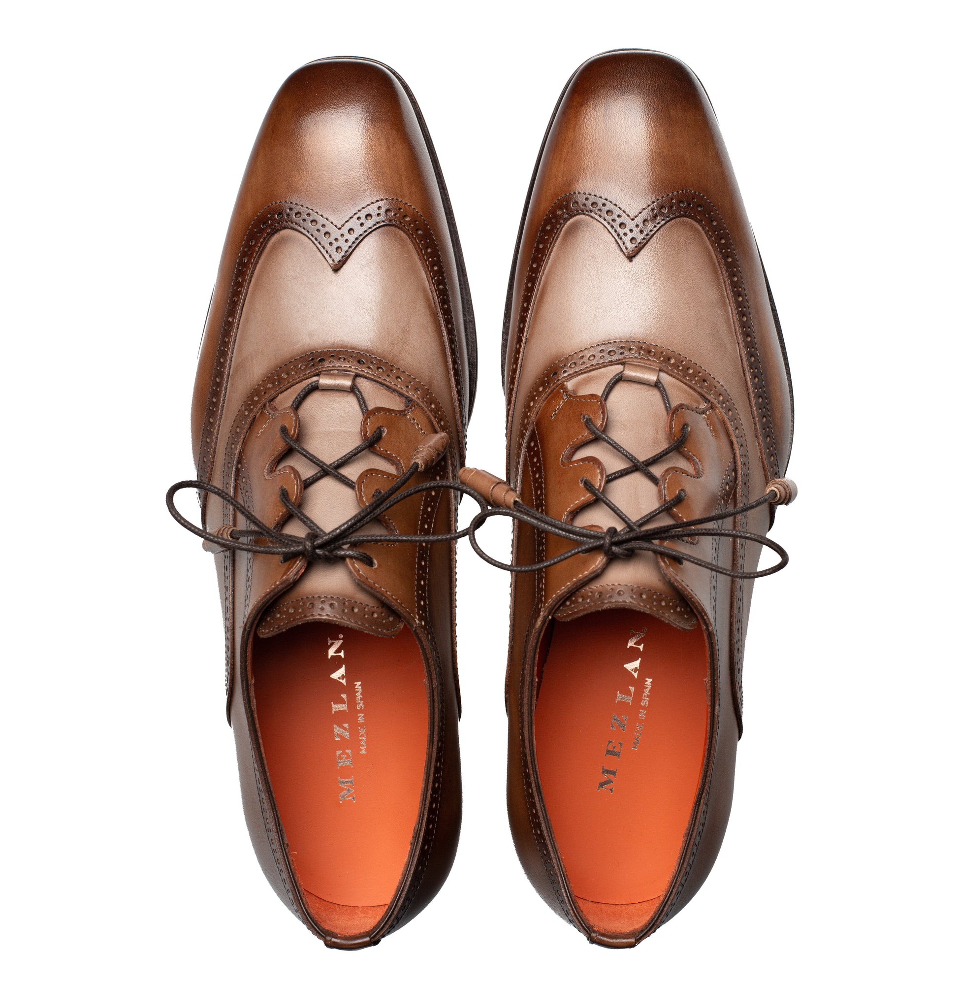 Mezlan Wingtip Derby: Two-Tone Leather Luxury