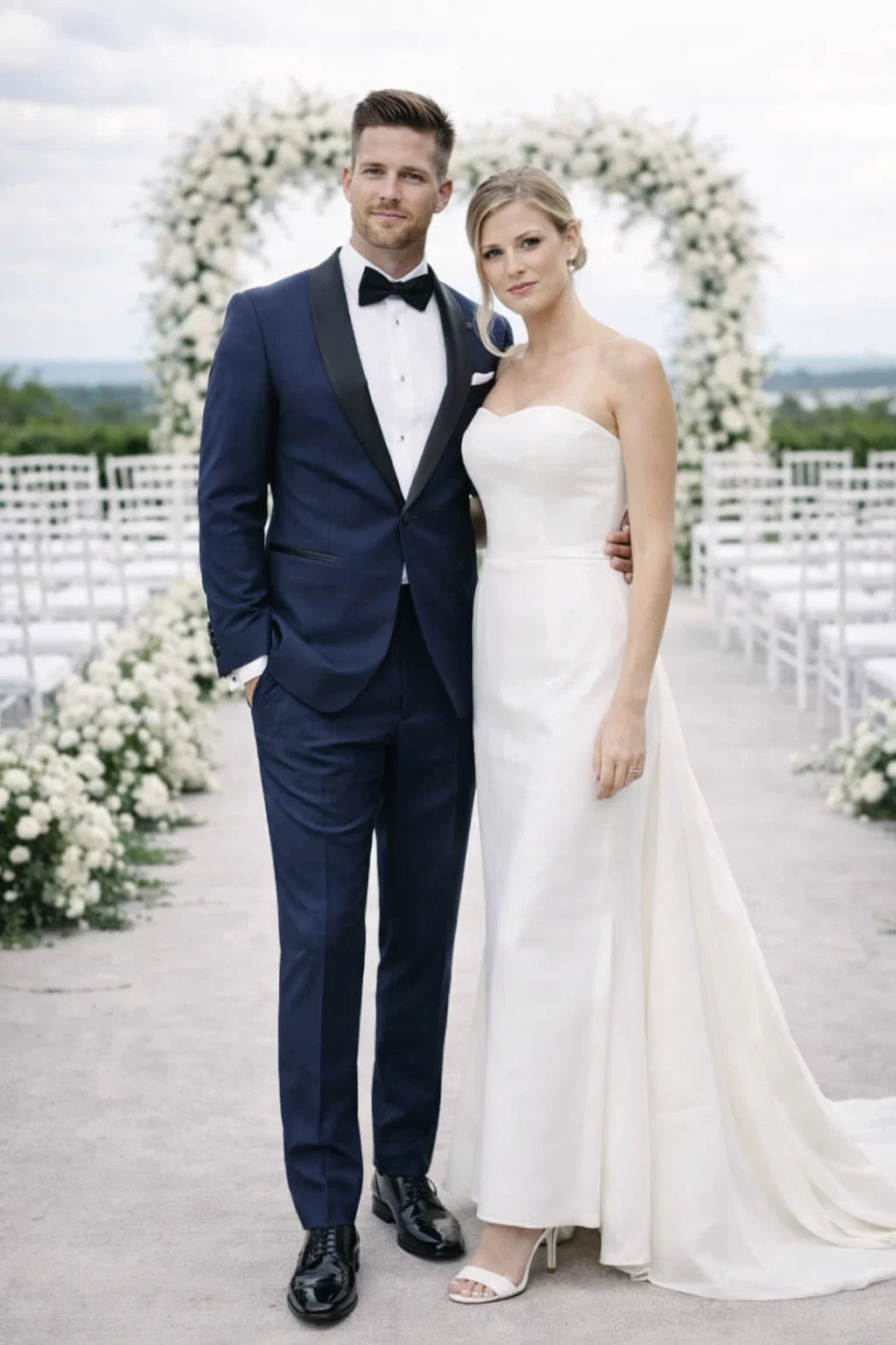 Mens Daniel Craig | James Bond | Navy Blue Tuxedo Costume.