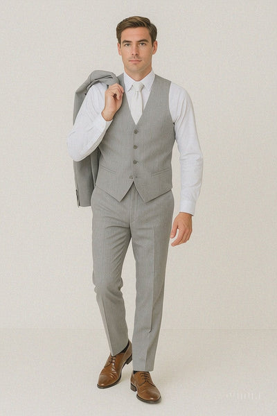 Mens Designer 2 Button Peak Lapel Grenada Prom Tuxedo Suit in Light Grey