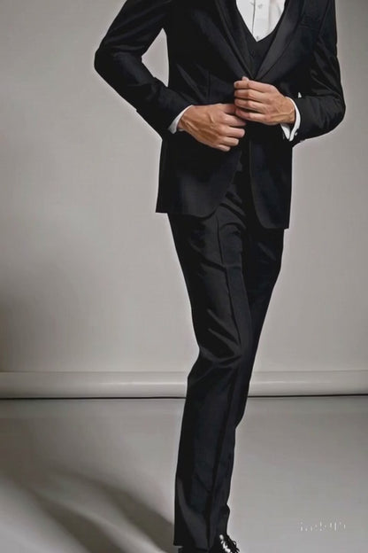 Mens Modern Fit Vested Shawl Tuxedo in Black with Black Trim