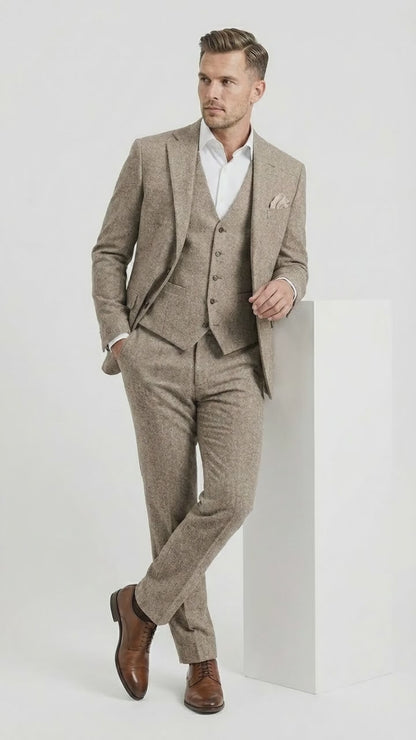 Men’s Light Beige Herringbone Tweed Suit with Vest – Classic Three Piece Formal Suit, Vintage Business Wedding Outfit, Elegant Smart Casual Wear