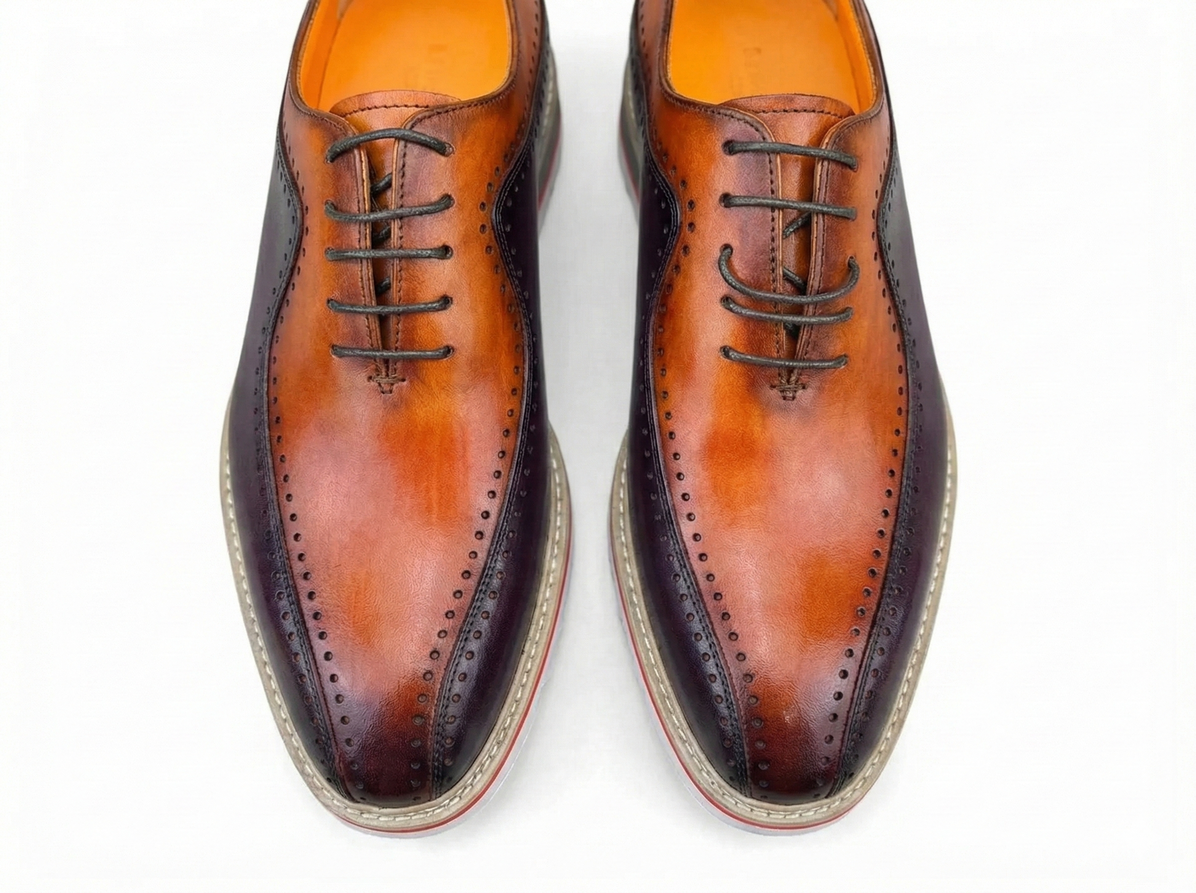 Stylish Two-Tone Brogue Oxford