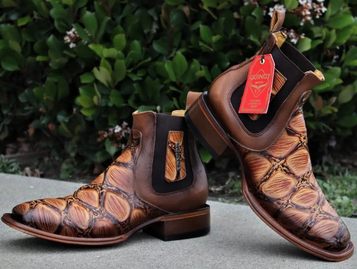 Men's Quincy Wide Square Toe Ankle Boot Q82B1051