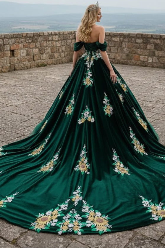 Emerald Green Charro Quinceanera Dress Sweetheart Ruffled Ball Gown by Elizabeth K GL3637