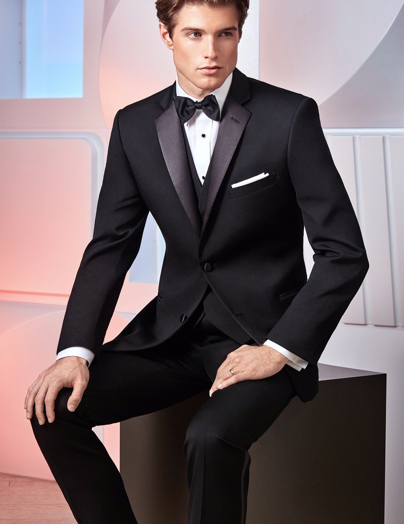 Mens Designer Parker Ultra Wool Slim Fit Tuxedo in Black